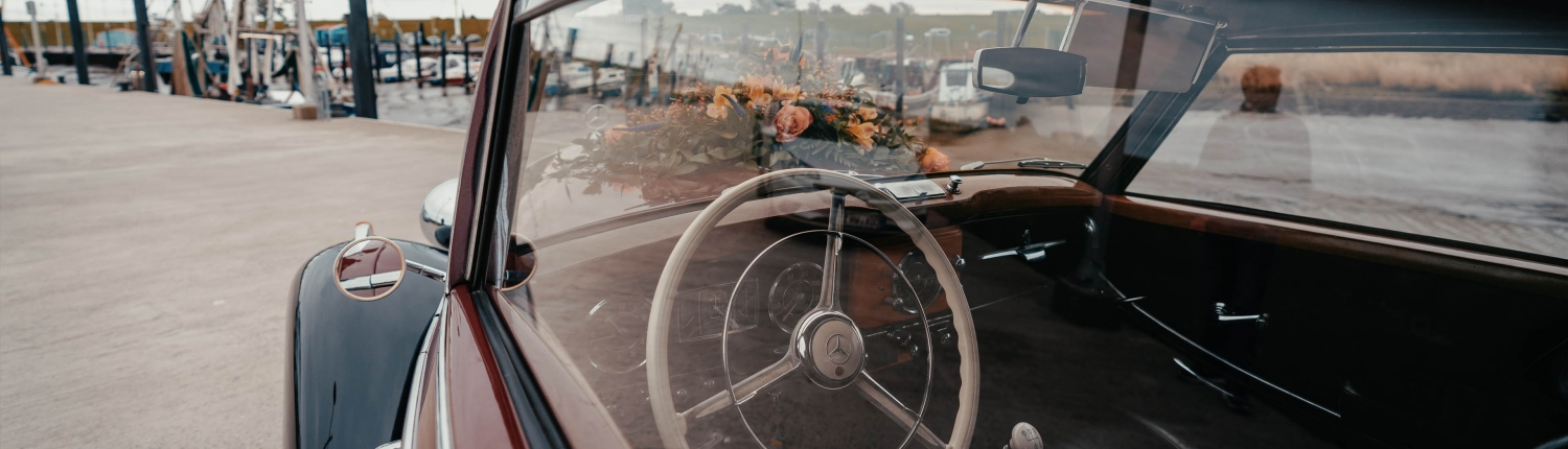 Mercedes Innenraum Oldtimer Hochzeit 02